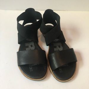 Sorel Ella Sandals 7.5 Black Leather Travel Shoes